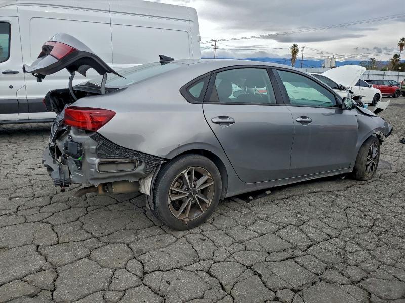 Фото 3 - KIA FORTE