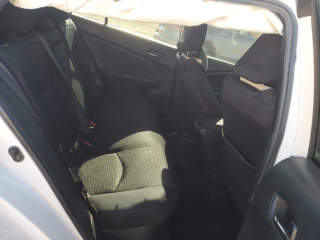 Фото 10 - TOYOTA PRIUS