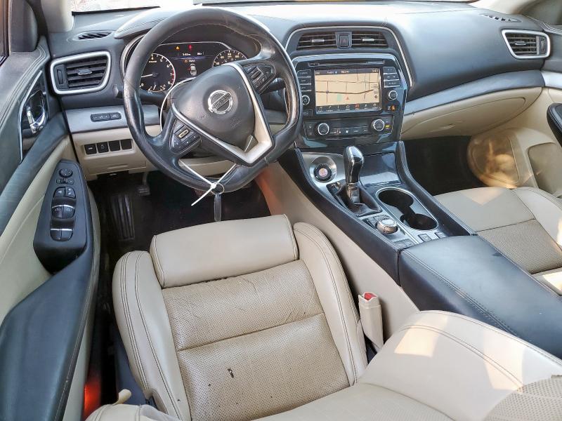 Фото 8 - NISSAN MAXIMA