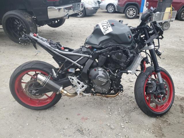 SUZUKI GSX800 F 2024