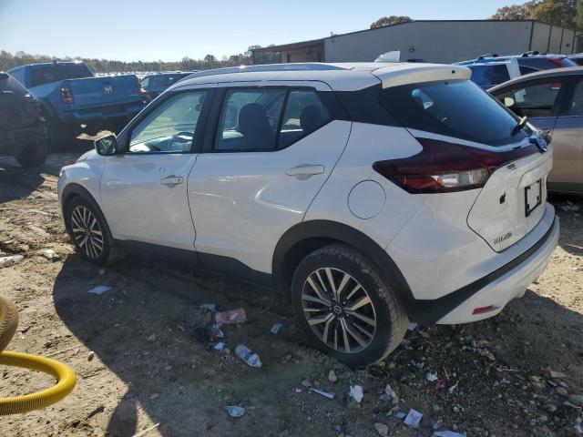 Фото 2 - NISSAN KICKS