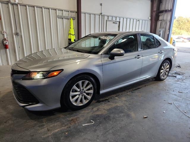 Фото 1 - TOYOTA CAMRY