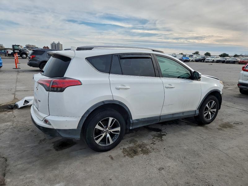 Фото 3 - TOYOTA RAV4