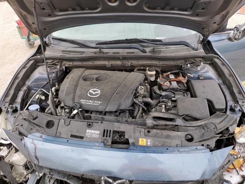 Фото 11 - MAZDA 3