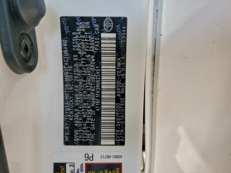 Фото 13 - TOYOTA CAMRY