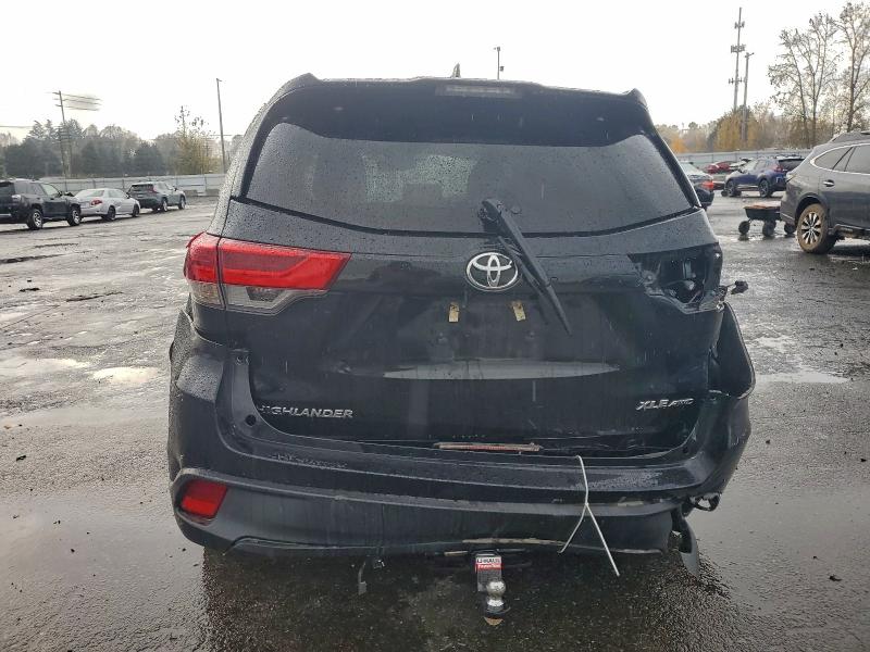 Фото 6 - TOYOTA HIGHLANDER