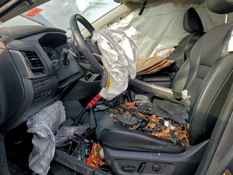 Фото 7 - NISSAN ROGUE