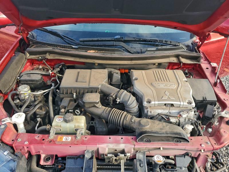 Фото 11 - MITSUBISHI OUTLANDER