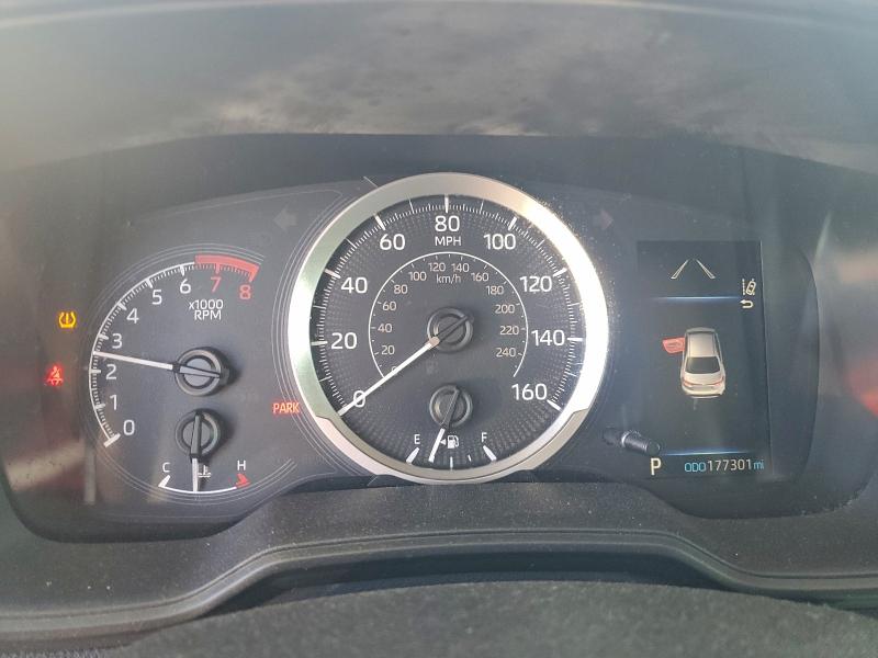 Фото 9 - TOYOTA COROLLA