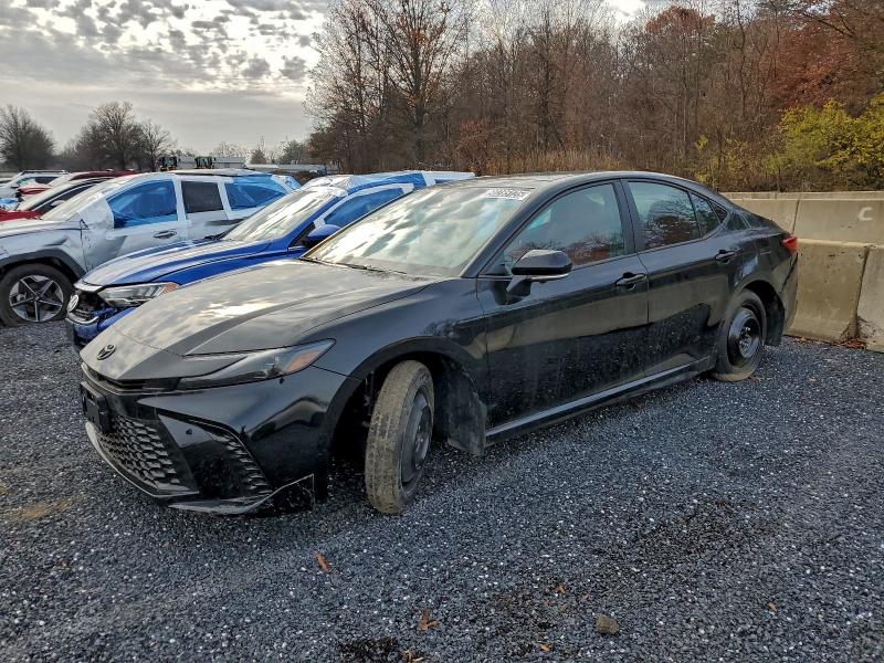 Фото 1 - TOYOTA CAMRY