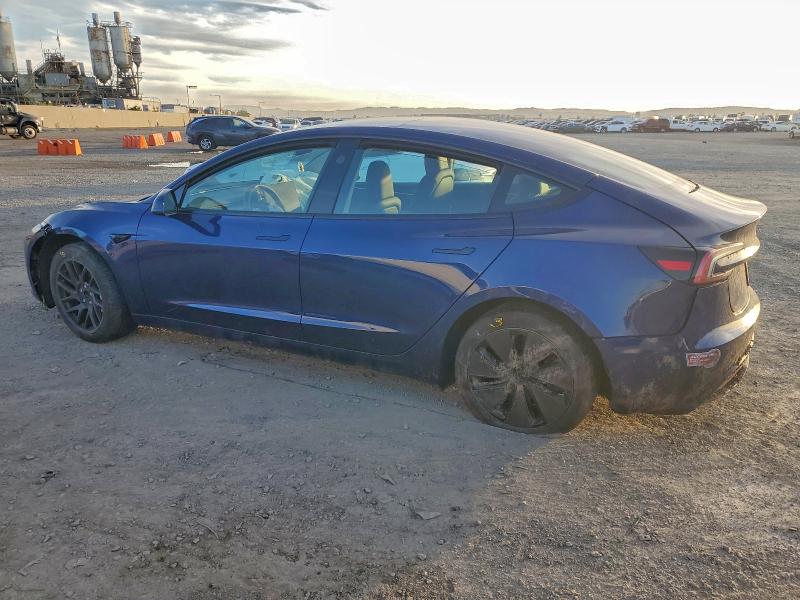 Фото 2 - TESLA MODEL 3