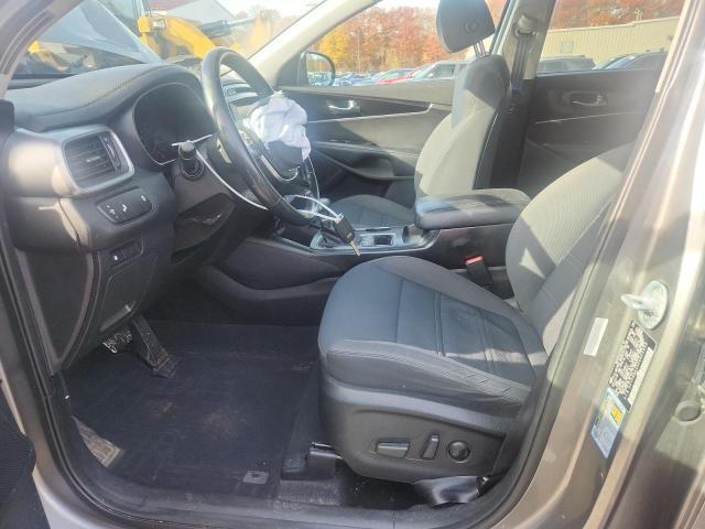 Фото 7 - KIA SORENTO