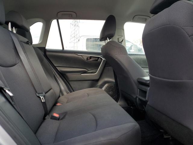 Фото 11 - TOYOTA RAV4