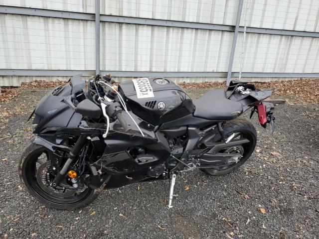 YAMAHA YZFR7 2025