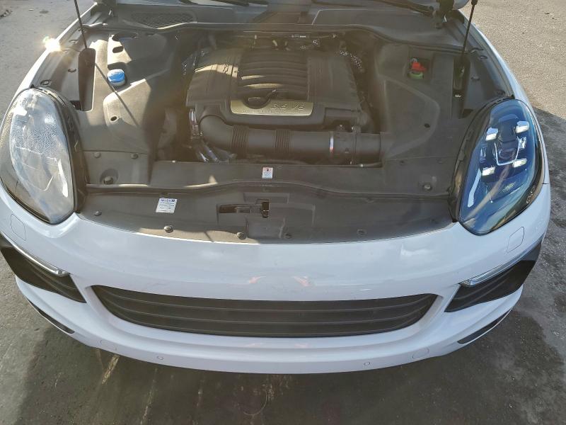 Фото 12 - PORSCHE CAYENNE