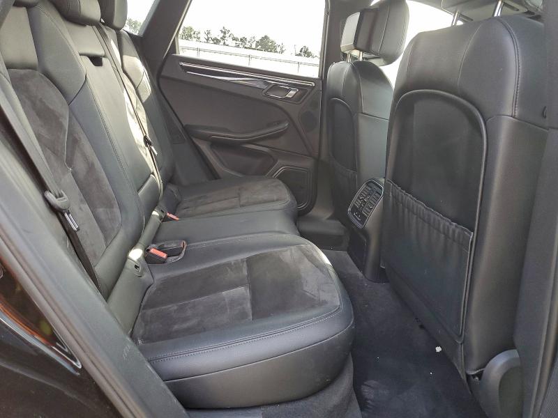 Фото 11 - PORSCHE MACAN