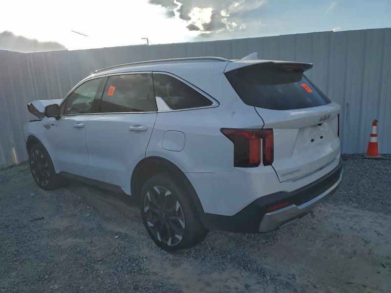 Фото 2 - KIA SORENTO