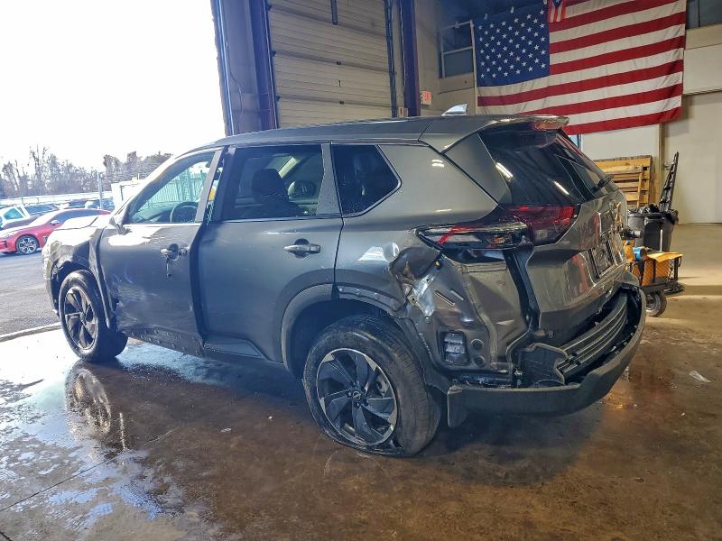 Фото 2 - NISSAN ROGUE