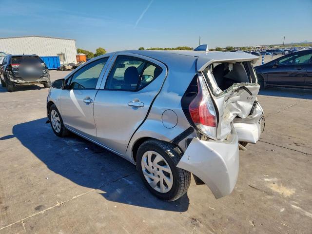 Фото 2 - TOYOTA PRIUS