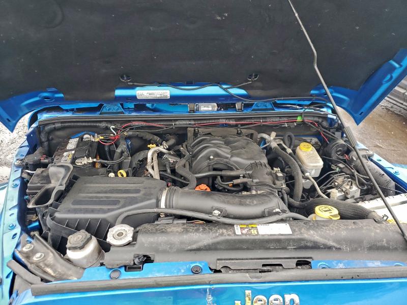 Фото 12 - JEEP WRANGLER