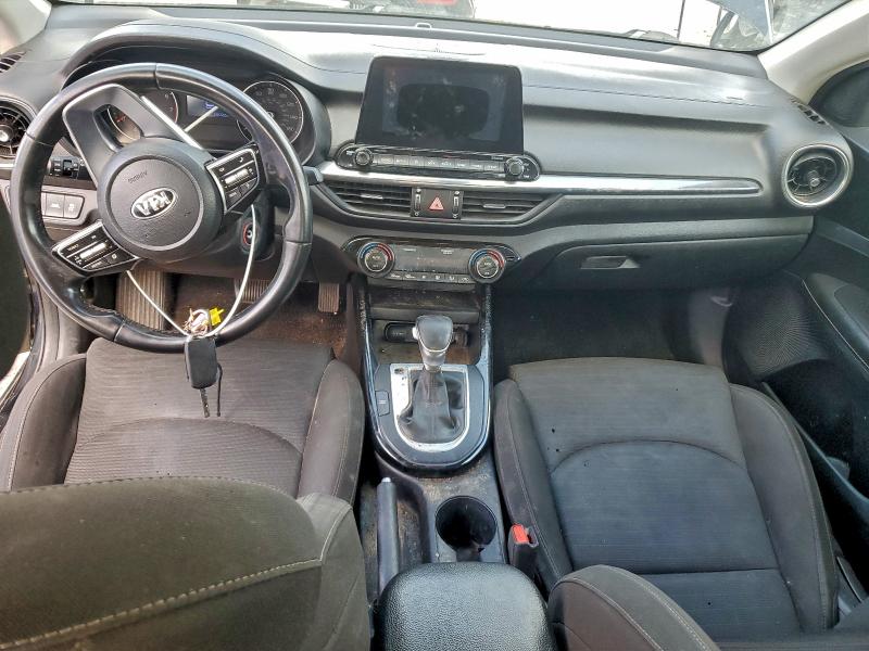 Фото 8 - KIA FORTE