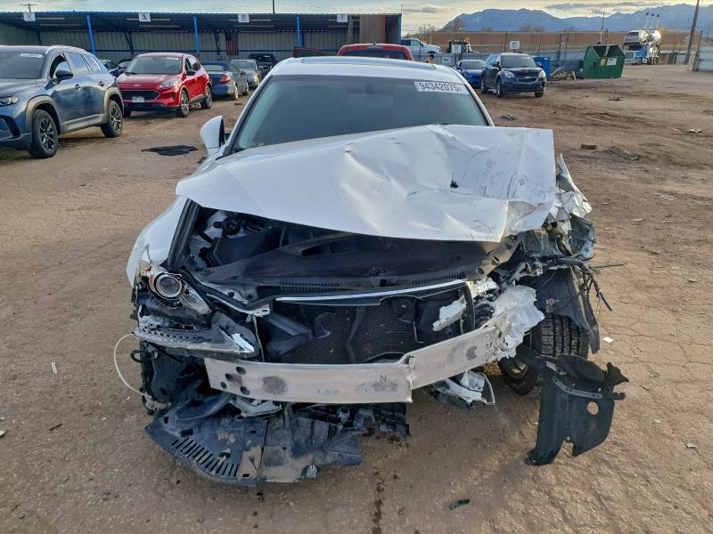 Фото 5 - LEXUS IS