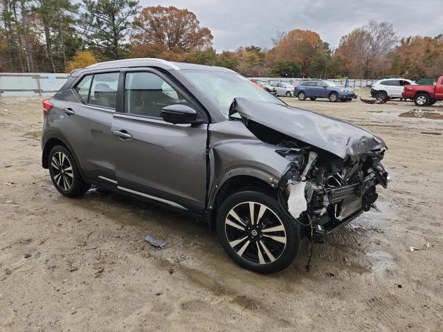 Фото 4 - NISSAN KICKS