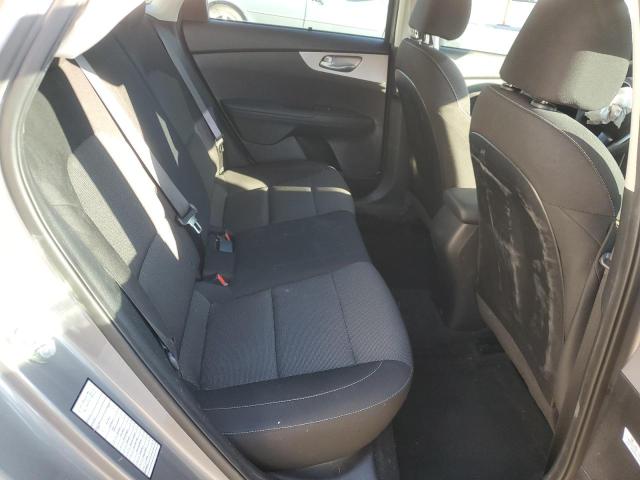 Фото 10 - KIA FORTE