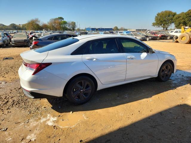 Фото 3 - HYUNDAI ELANTRA