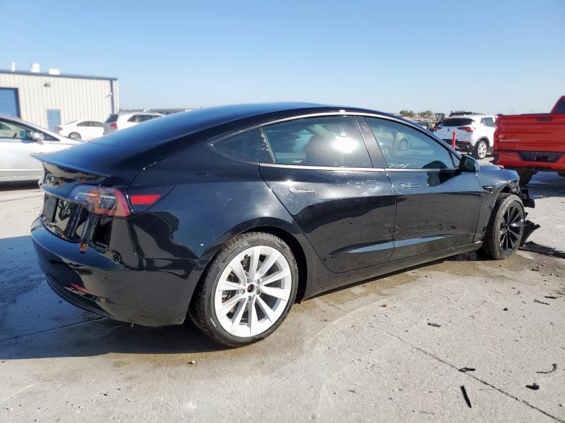 Фото 3 - TESLA MODEL 3