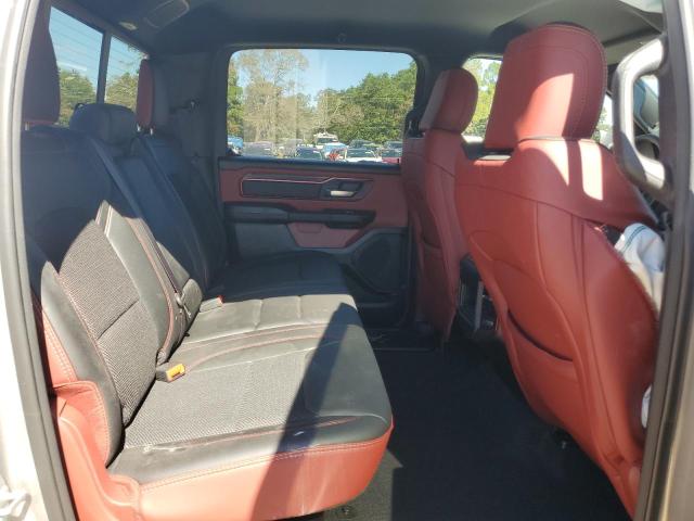 Фото 10 - RAM 1500