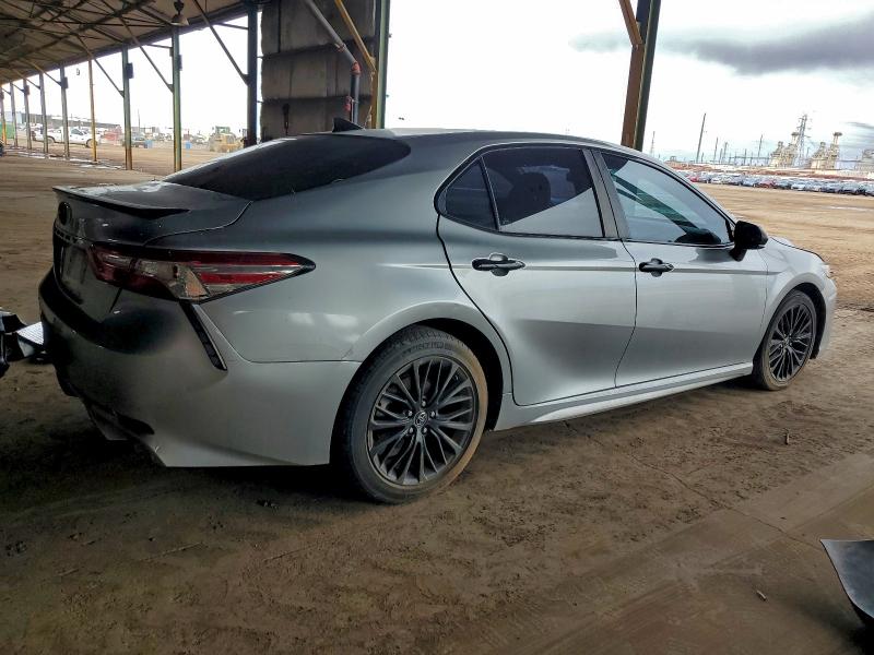 Фото 3 - TOYOTA CAMRY