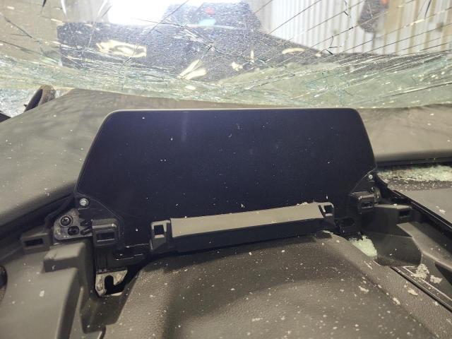 Фото 9 - TOYOTA PRIUS