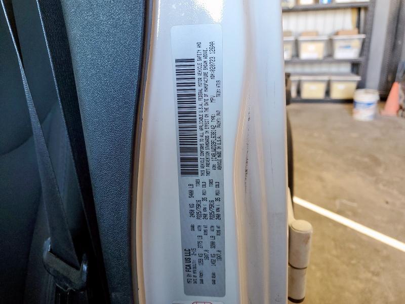 Фото 13 - JEEP WRANGLER