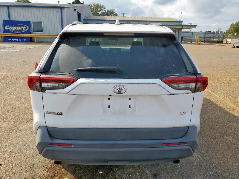 Фото 6 - TOYOTA RAV4