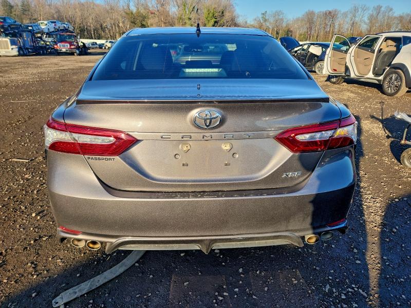 Фото 6 - TOYOTA CAMRY