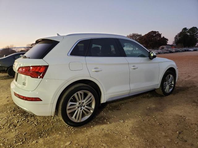 Фото 3 - AUDI Q5