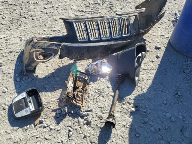 Фото 13 - JEEP GRAND CHER