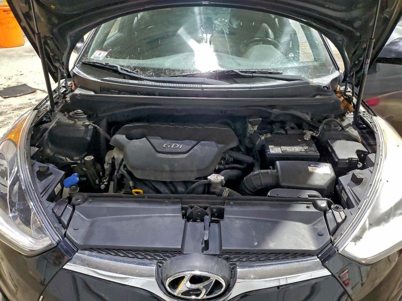 Фото 11 - HYUNDAI VELOSTER