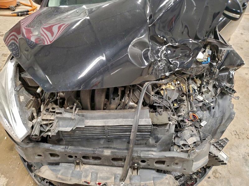 Фото 11 - FORD FOCUS