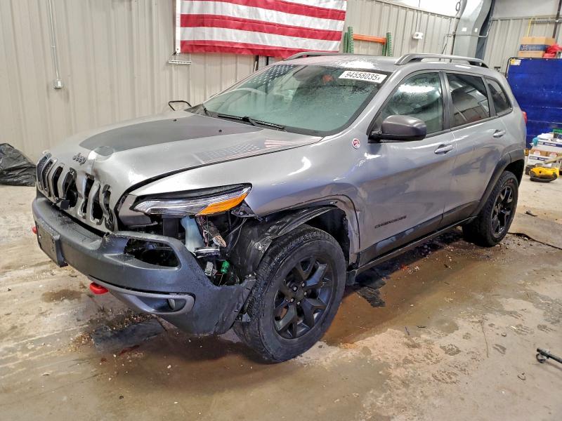 Фото 1 - JEEP CHEROKEE