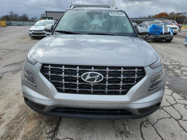 Фото 5 - HYUNDAI VENUE