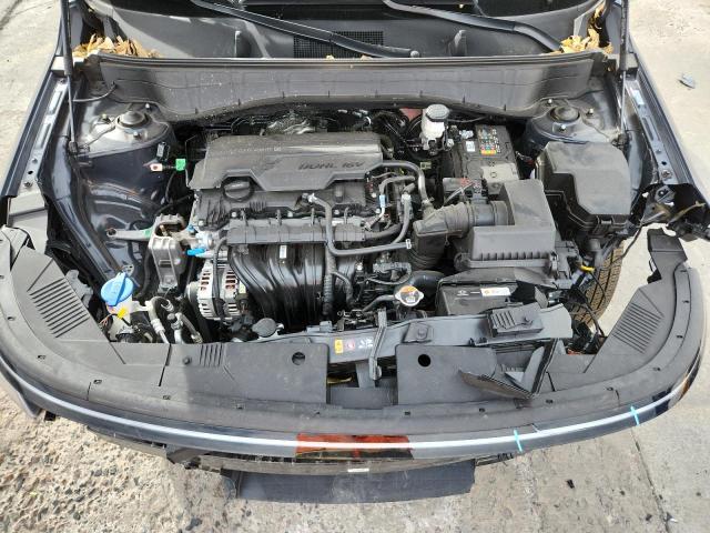 Фото 12 - HYUNDAI KONA