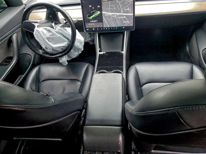 Фото 8 - TESLA MODEL 3