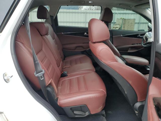 Фото 11 - KIA SORENTO