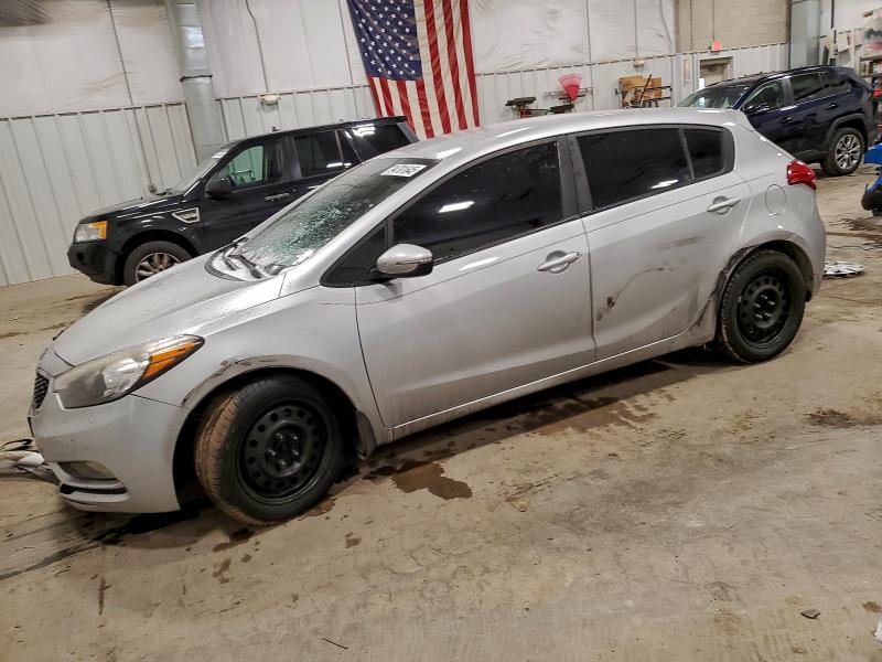 Фото 1 - KIA FORTE