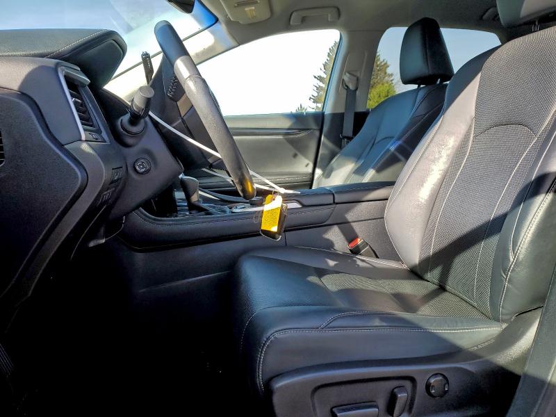 Фото 7 - LEXUS RX350