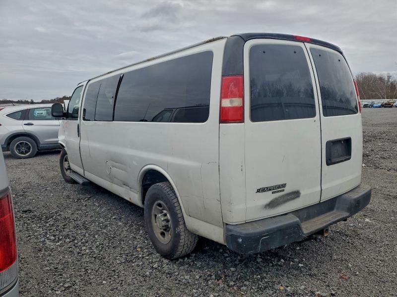 Фото 2 - CHEVROLET EXPRESS