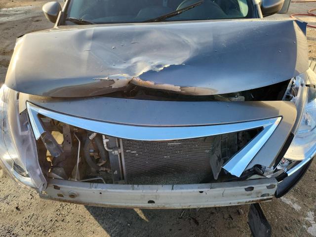 Фото 11 - NISSAN VERSA