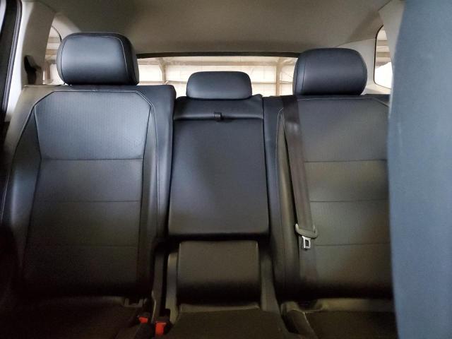 Фото 10 - VOLKSWAGEN TIGUAN